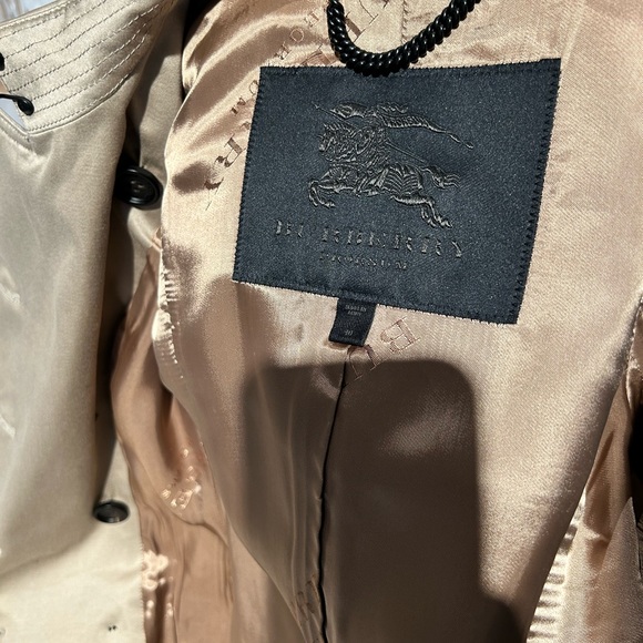 Authentic Burberry Chelsea Mid Length Trench - Picture 8 of 16